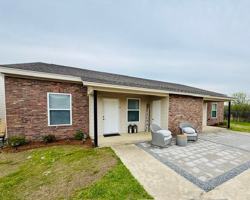 featured image of 720 Fieldstone Ln