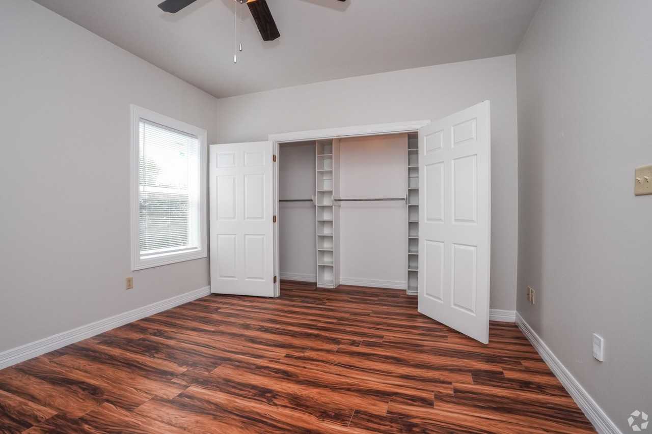 720 Fieldstone Ln - Photo 5 of 12