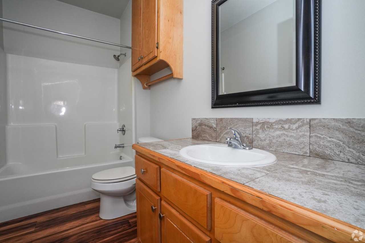 720 Fieldstone Ln - Photo 6 of 12