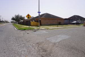 featured image of 712 Agate St #1