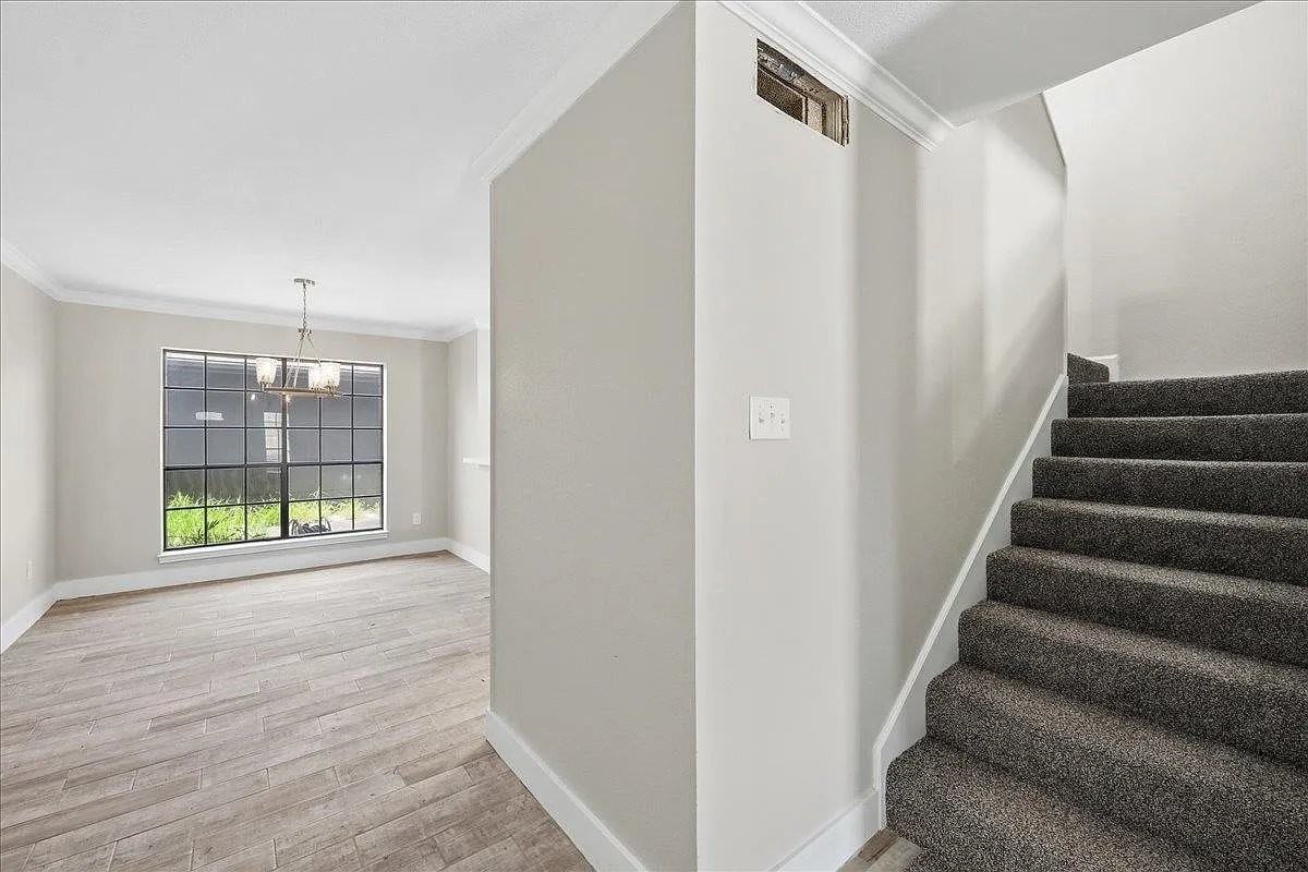 1182 Green Meadow St - Photo 3 of 13
