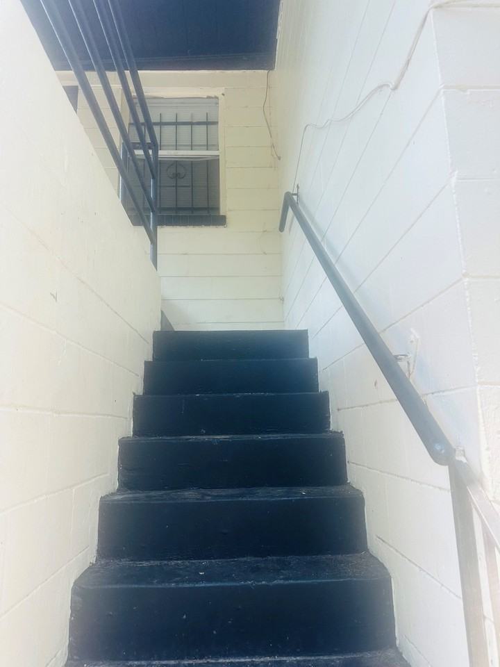 1451 W 21st St - Photo 2 of 17