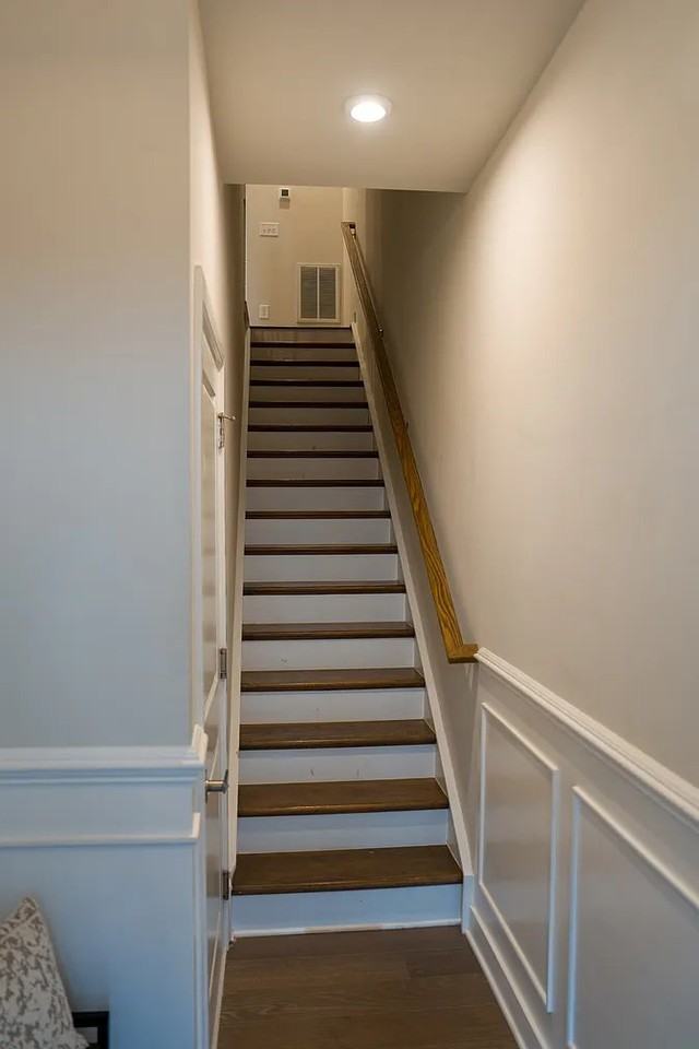 3639 Tryclan Dr - Photo 3 of 19