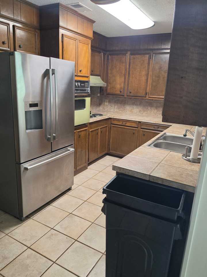 307 Lakeside Dr - Photo 6 of 13