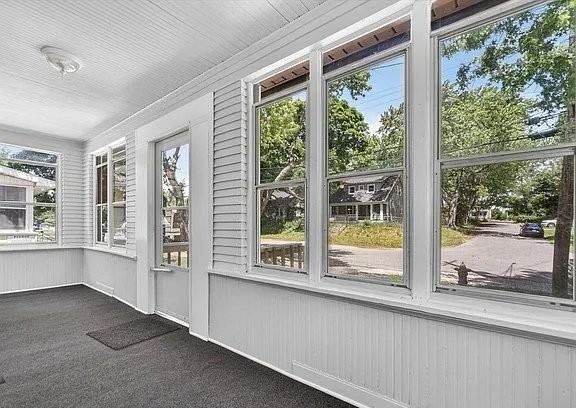 111 W Palmer Ave - Photo 2 of 19