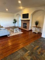 300 Mesa Rd - Photo 1 of 1