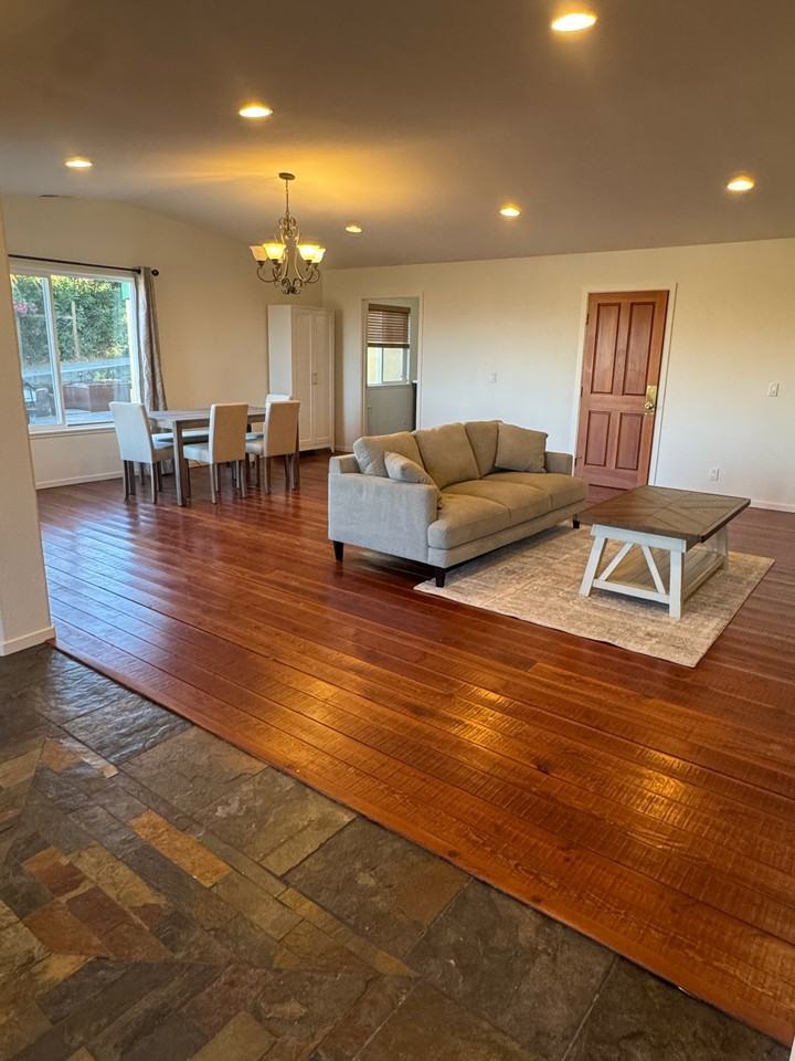300 Mesa Rd - Photo 2 of 20