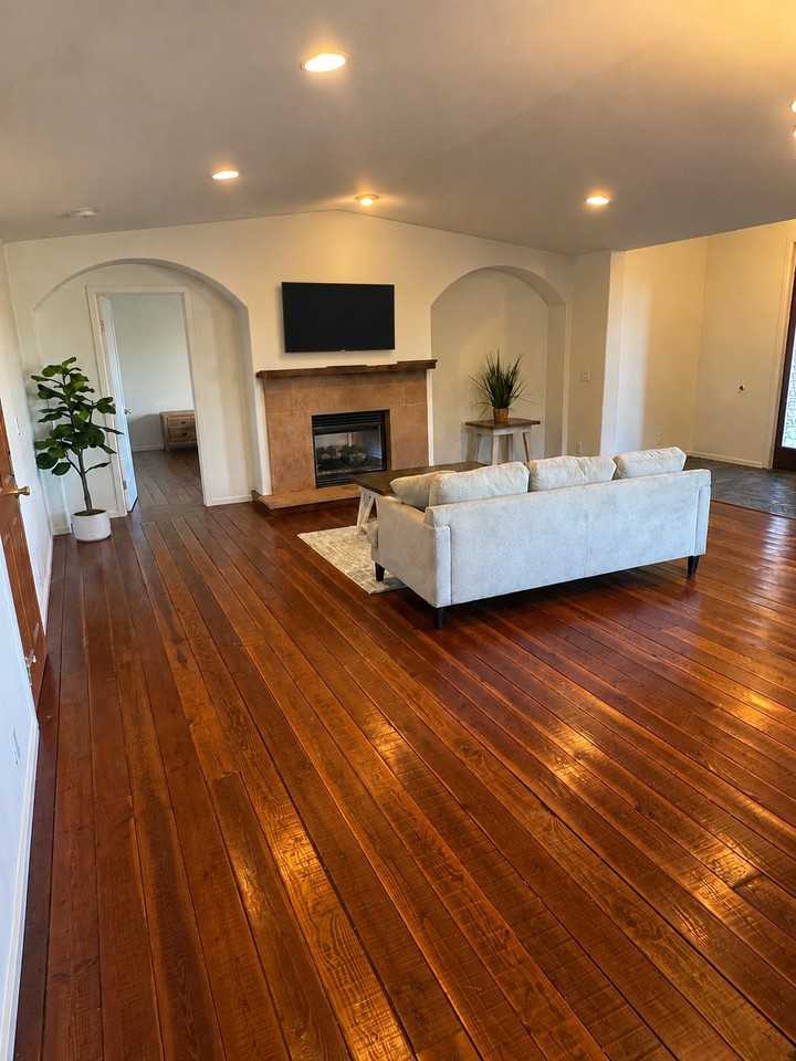 300 Mesa Rd - Photo 4 of 20