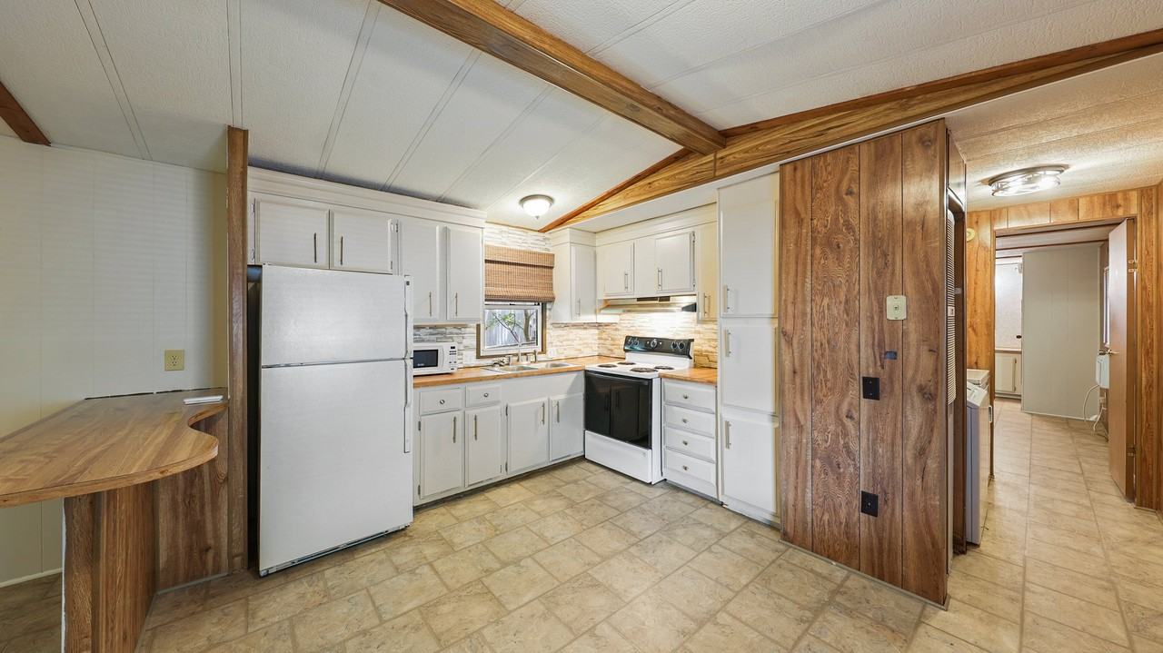 215 Spanish Oak Dr - Photo 7 of 8