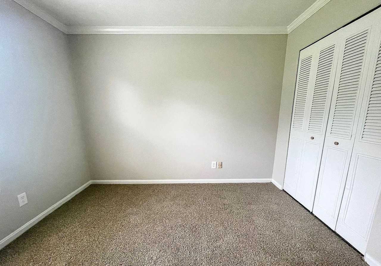 3308 Conway Ct - Photo 7 of 10