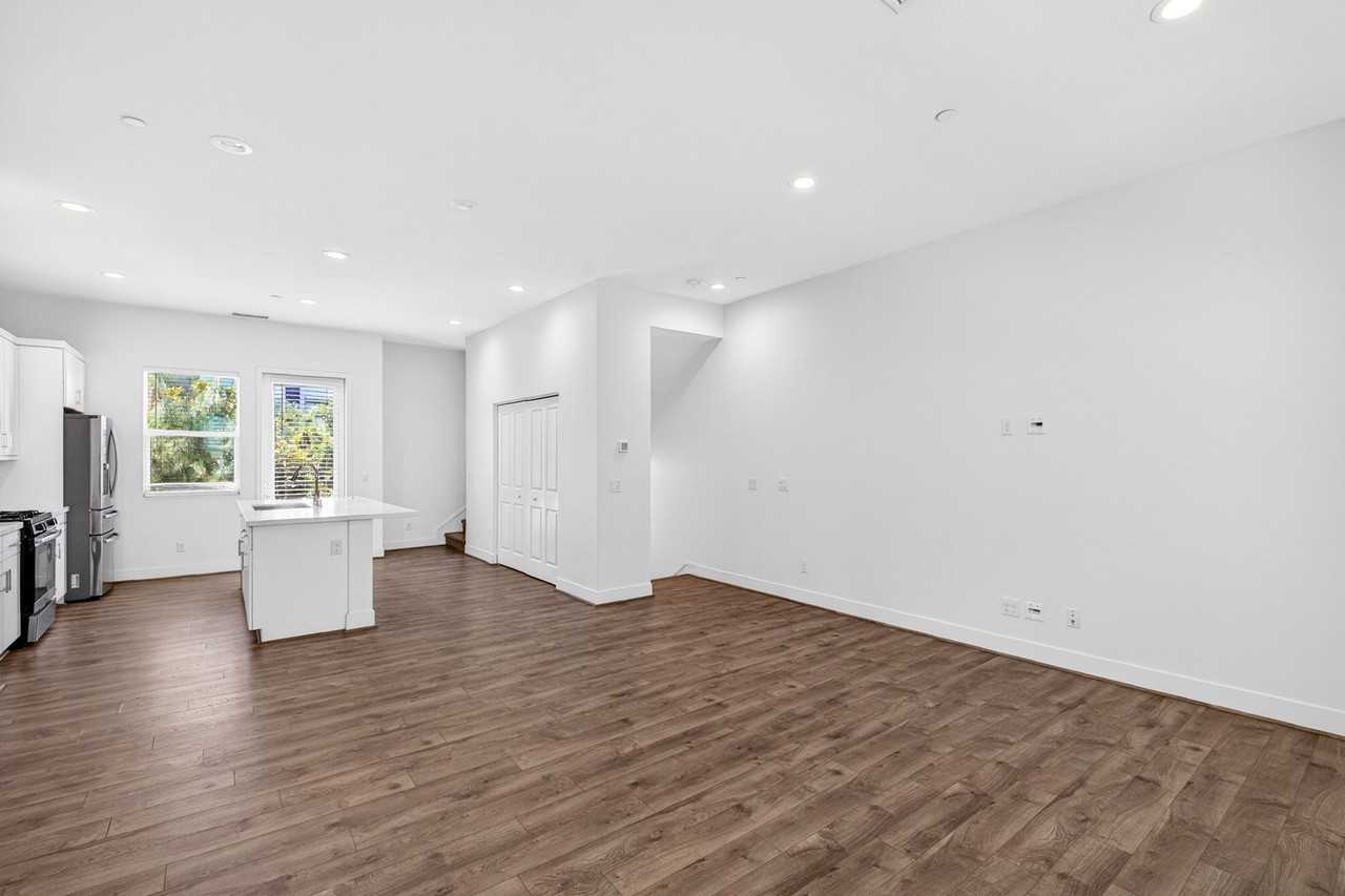 963 E Mason Ln #89 - Photo 6 of 24
