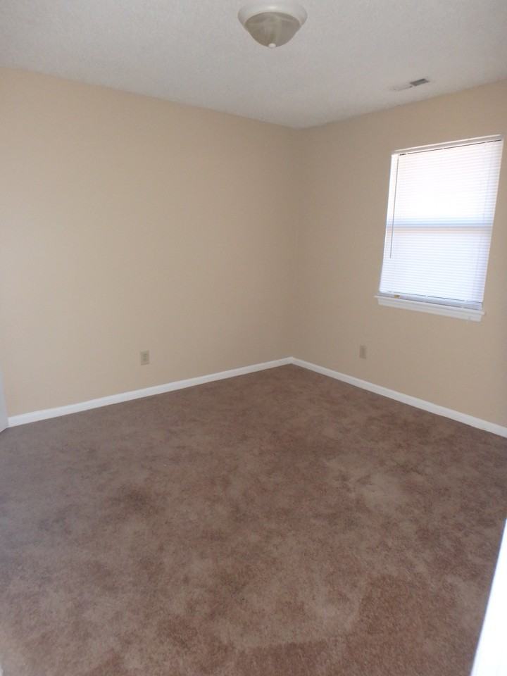 704 Patton Circle Dr. #1 - Photo 3 of 8