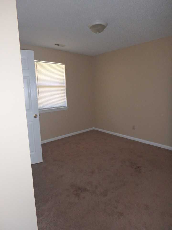 704 Patton Circle Dr. #1 - Photo 6 of 8