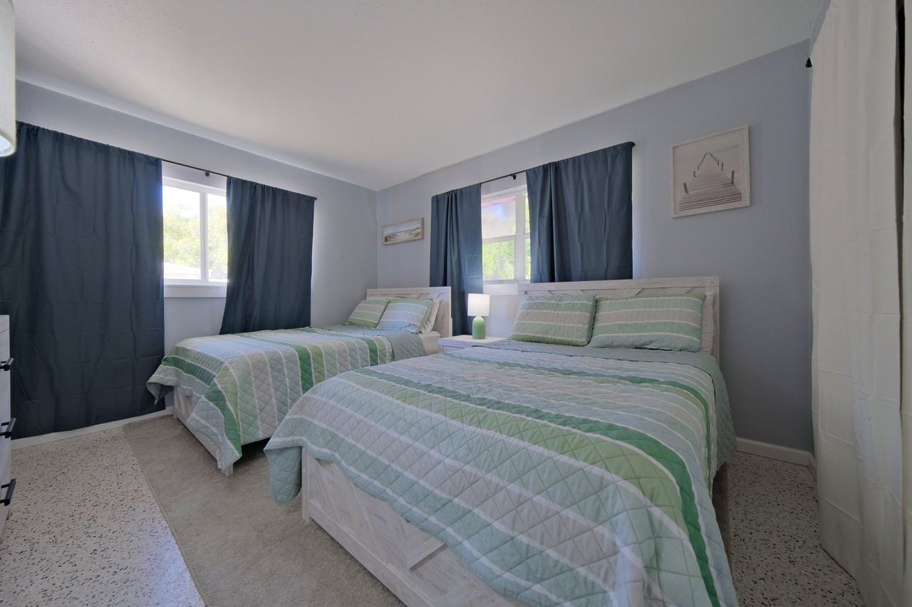 993 Gary St #B - Photo 5 of 15