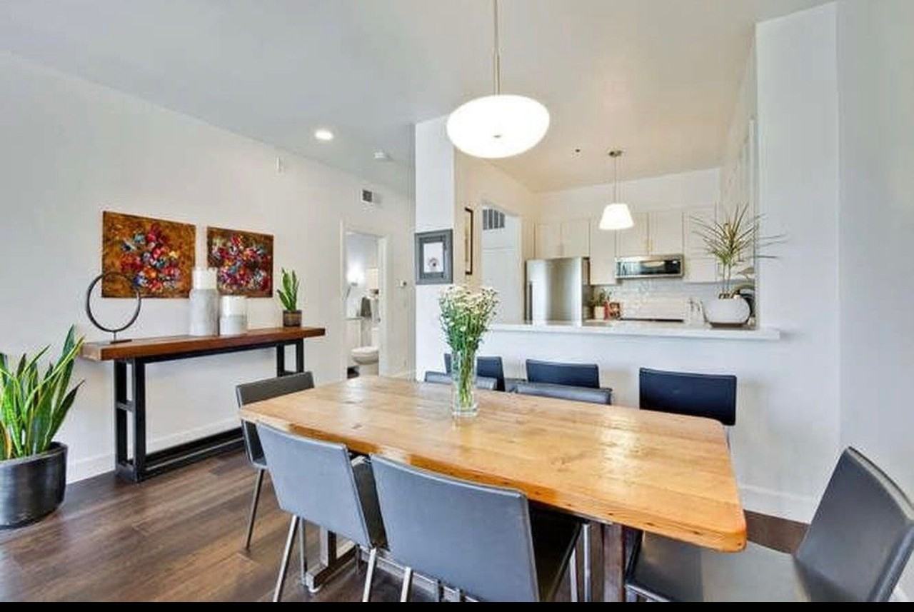 97 E Saint James St - Photo 4 of 15