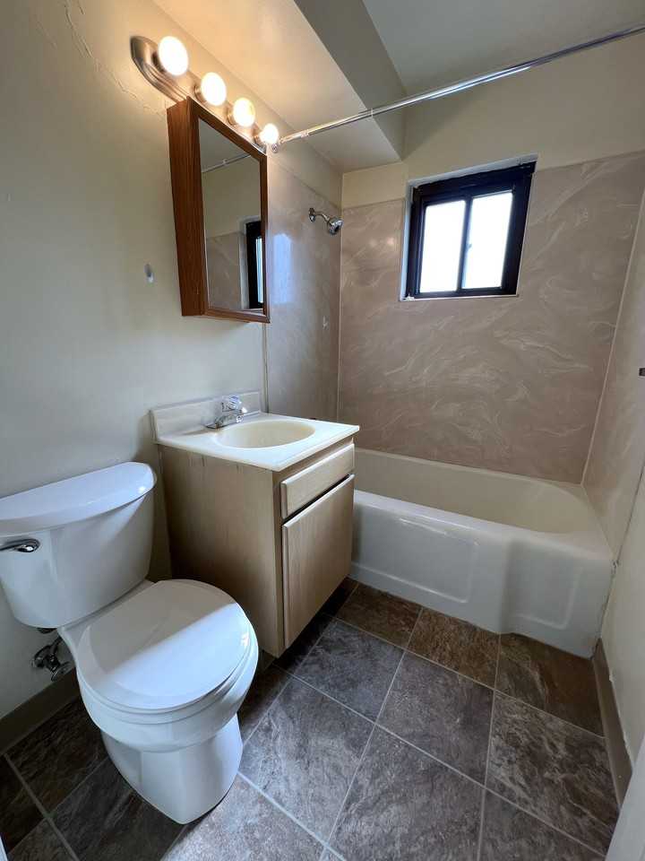 145 Nw 16th St #508 - Photo 5 of 11