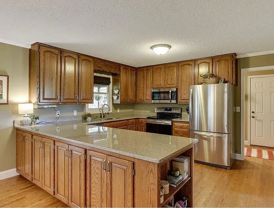 22516 Natchez Ave - Photo 4 of 20