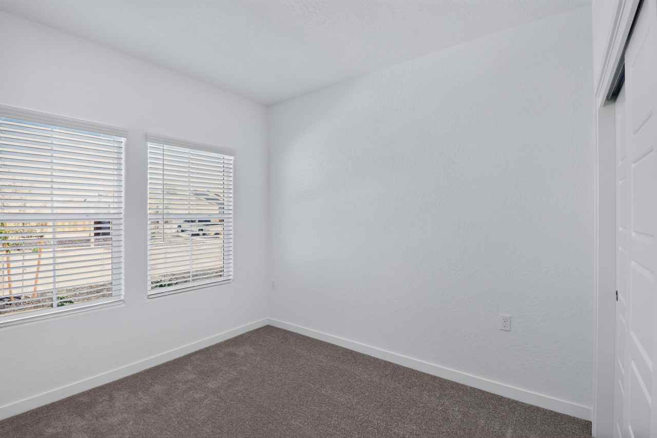 3338 N Contessa Ave - Photo 4 of 15