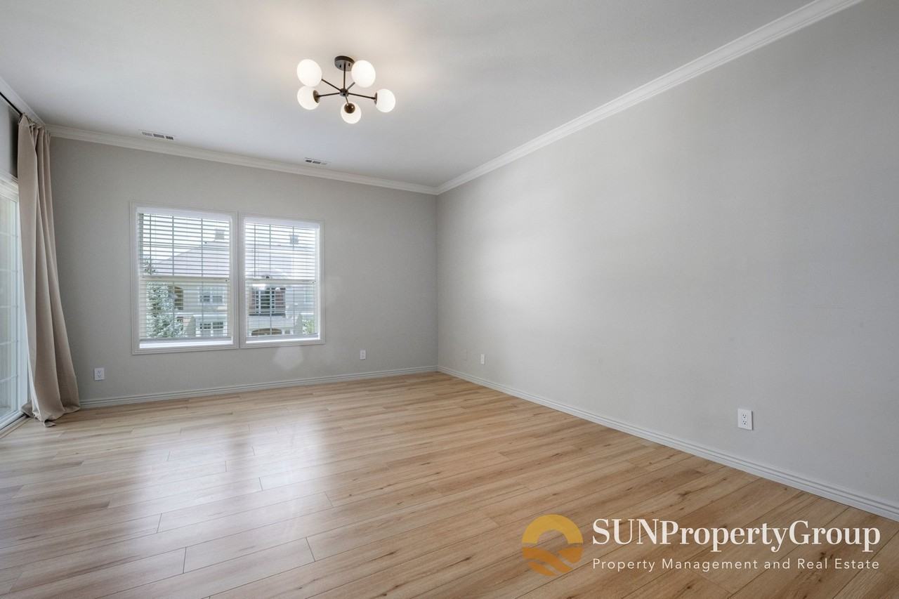 3739 S St #303 - Photo 7 of 20