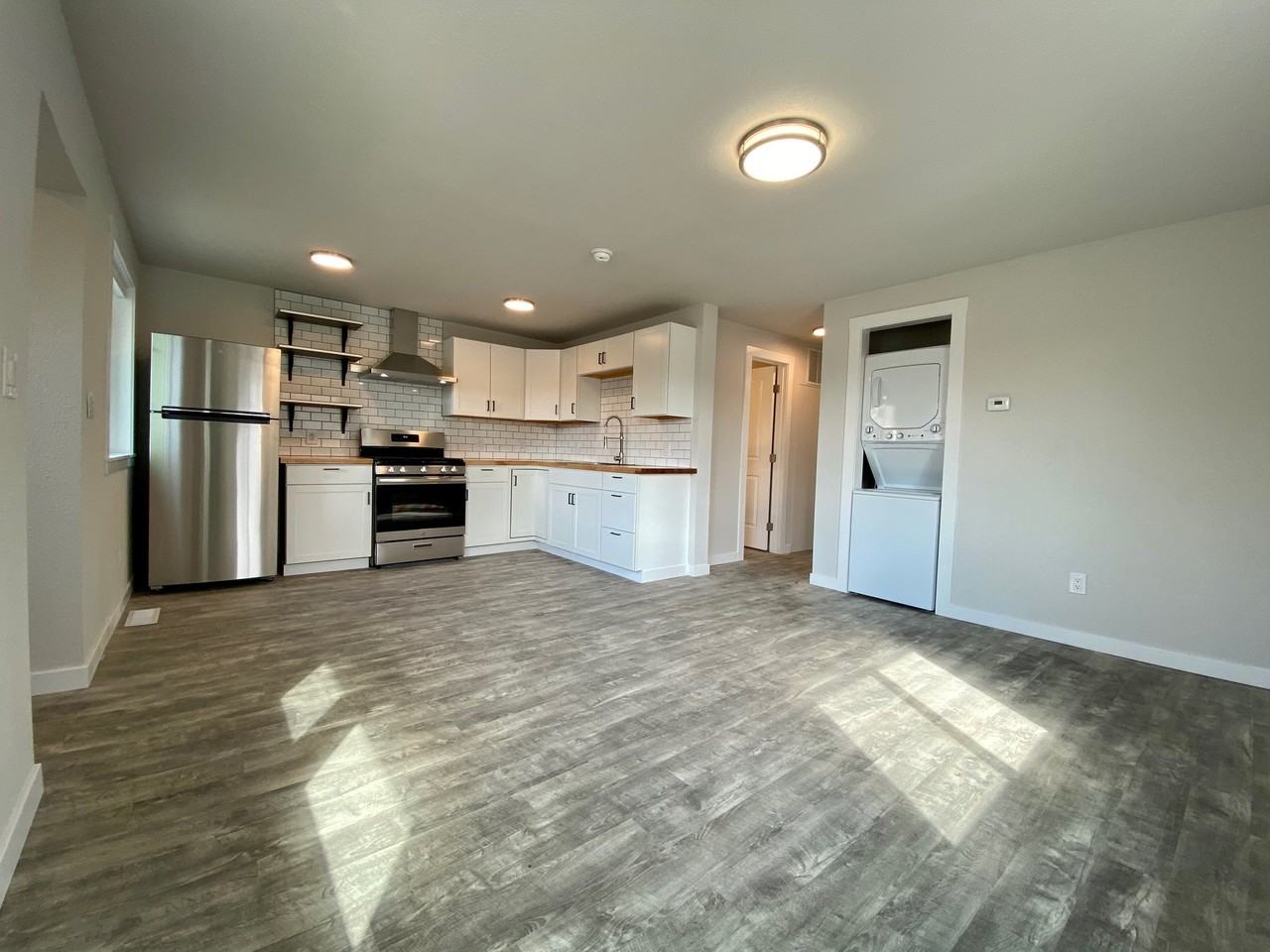 1033 Juneau St #1033 - Photo 2 of 14
