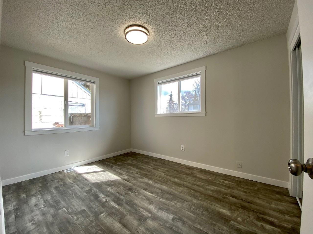 1033 Juneau St #1033 - Photo 5 of 14