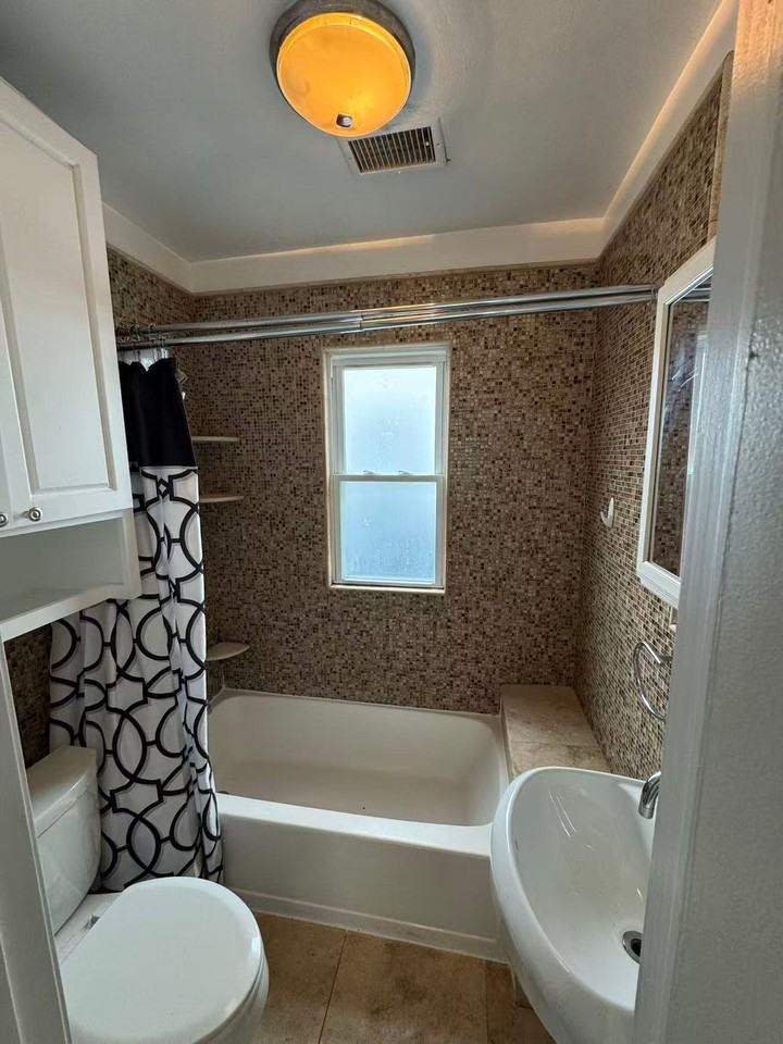 23448 Hoover Ave - Photo 4 of 4