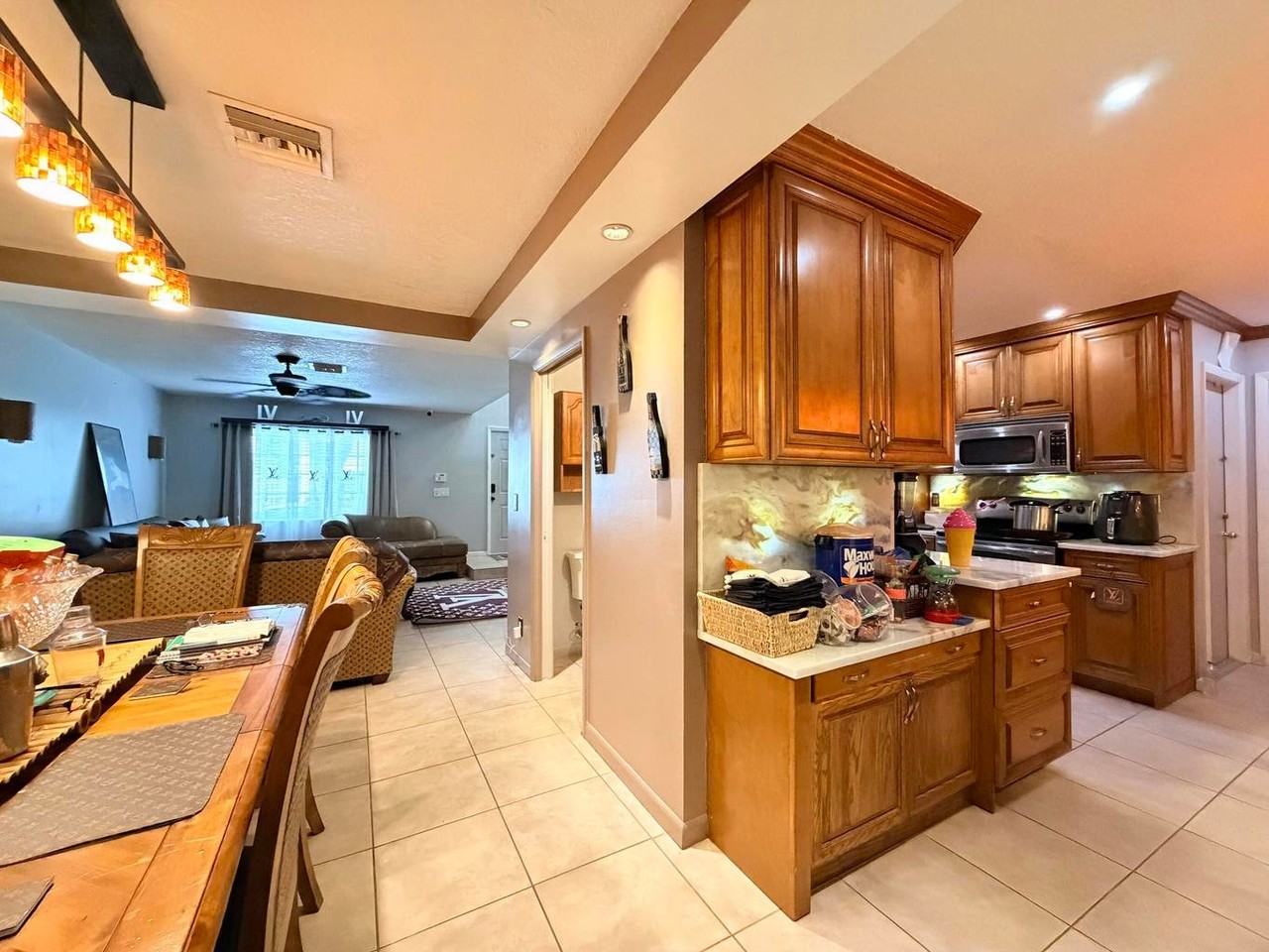61 Nw 110th Ave - Photo 5 of 8