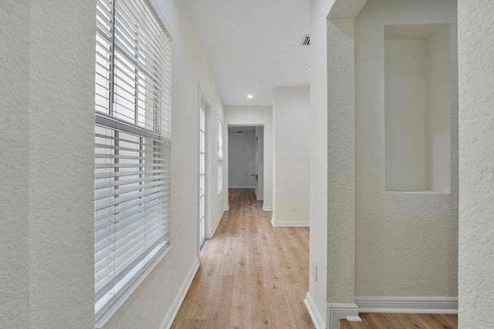 8332 Nw 7th Ct - Photo 7 of 8