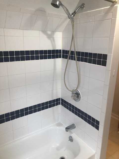 W 7th St #3rdFL - Photo 5 of 19
