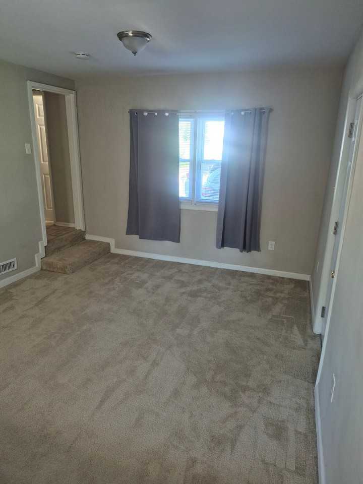 11108 Willow Way Ct - Photo 3 of 10
