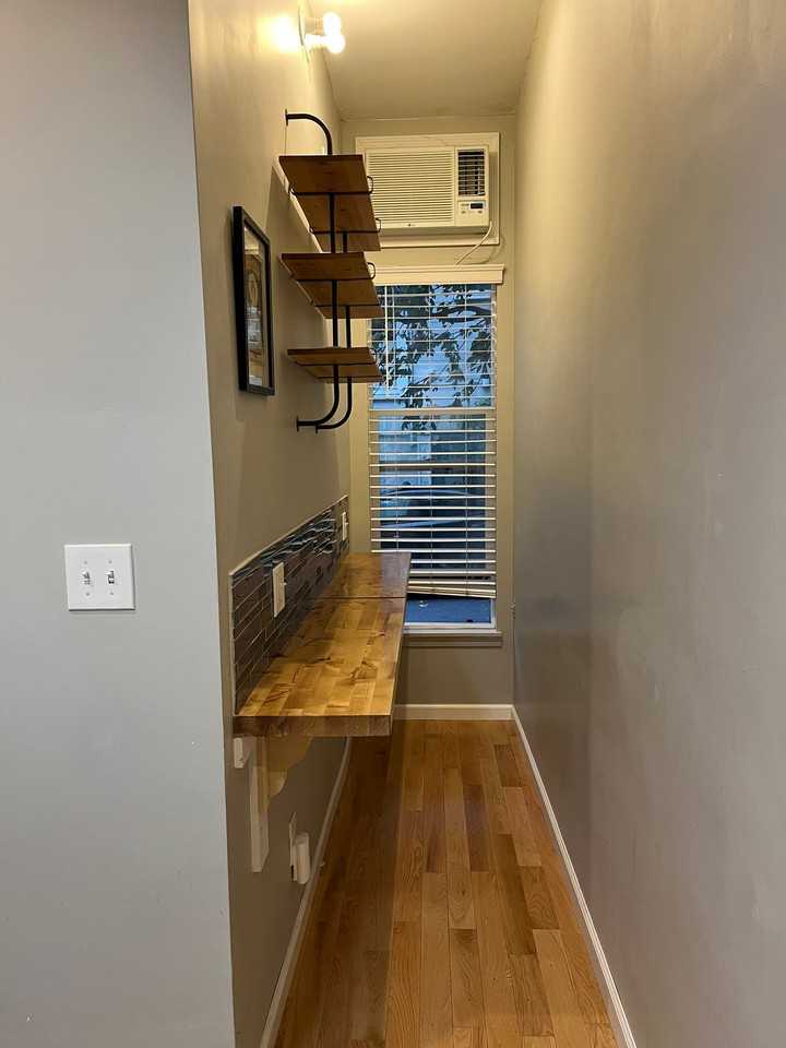 484 Linden St #B - Photo 4 of 6