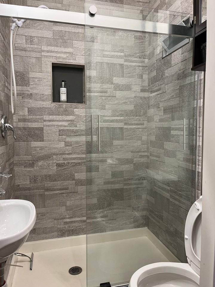 484 Linden St #B - Photo 5 of 6