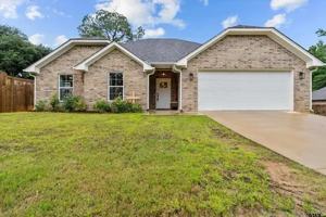 featured image of 17471 Circle Dr #B