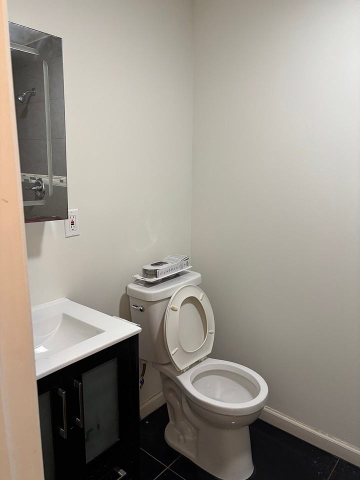205 Ontario St #3 - Photo 4 of 6