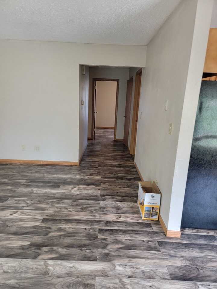 1113 2nd Ave #4 - Photo 3 of 17