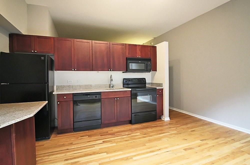 349 S Dearborn St - Photo 2 of 12
