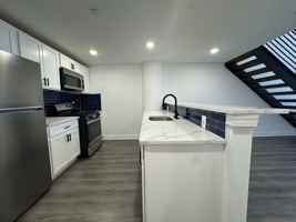 featured image of 901 Quarry St