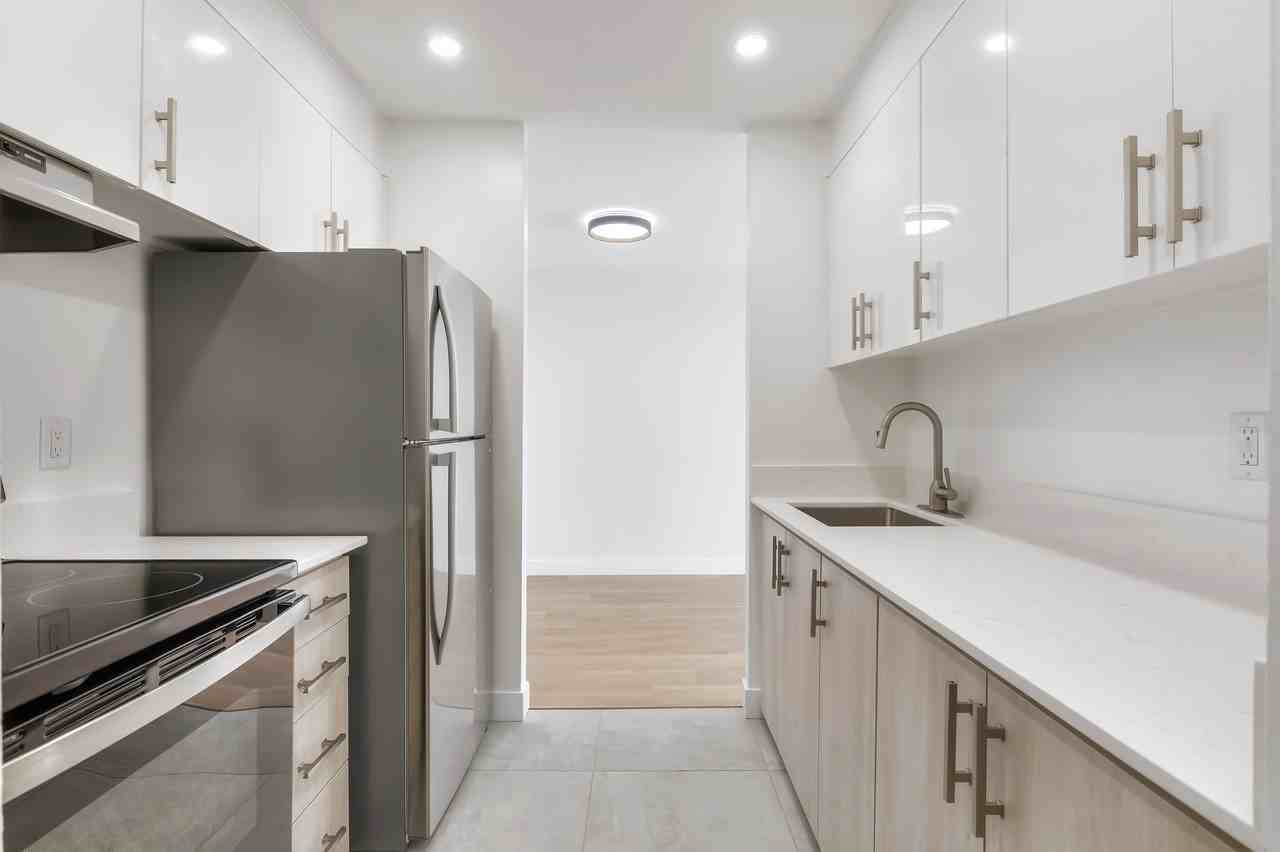 1035 Boulevard Chomedey — photo 3