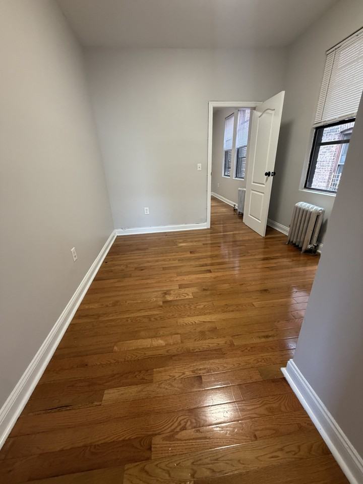 6308 Broadway #5 - Photo 6 of 9
