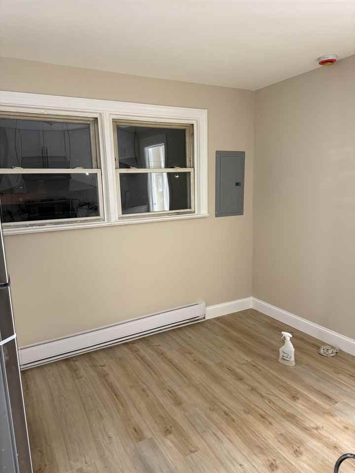 110 Railroad Ave #8 - Photo 2 of 7