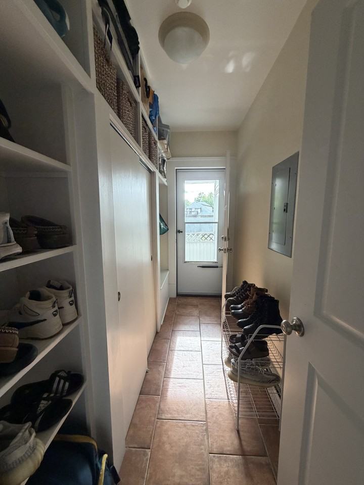 59 Maplewood Ave #2ndFL - Photo 6 of 14