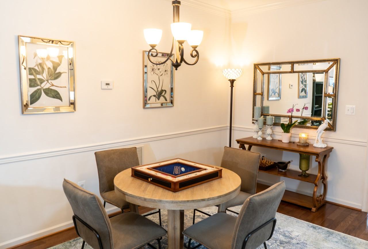 25095 Croxley Green Sq - Photo 4 of 18