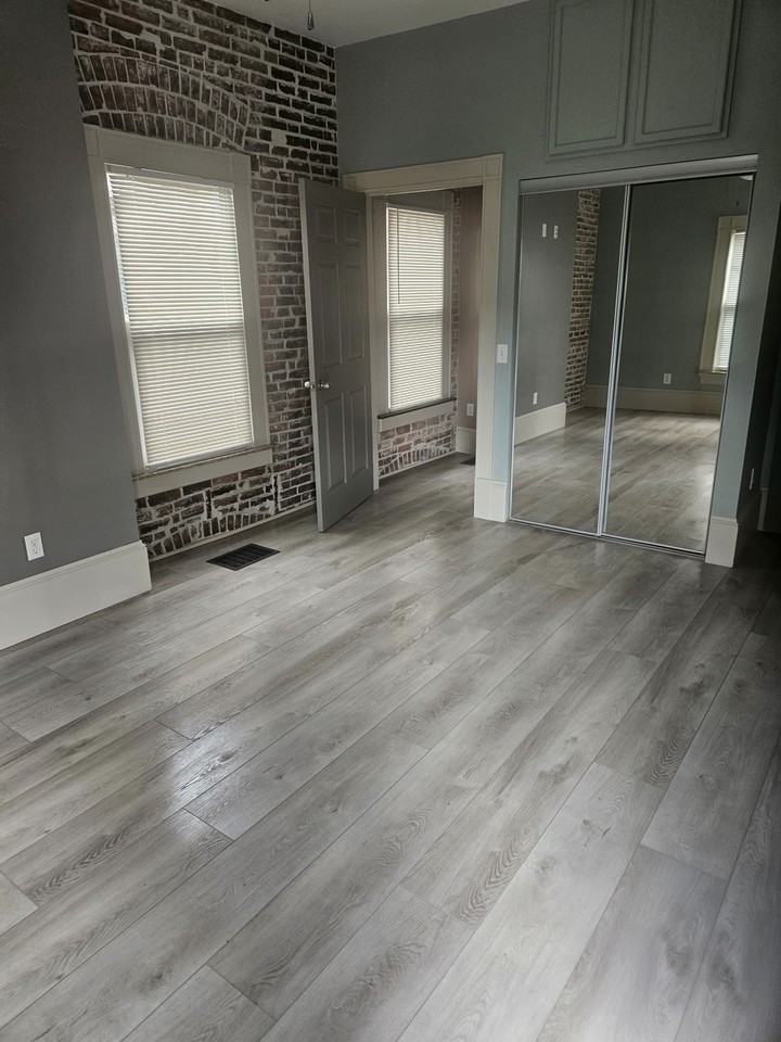 2137 California Ave #1F - Photo 6 of 14