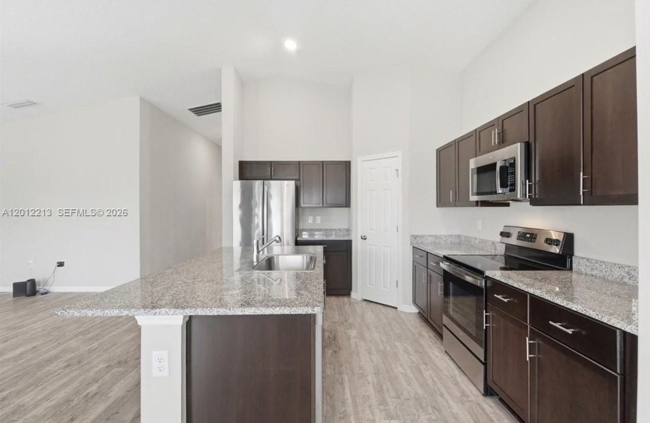 1536 Axel Cir #NA - Photo 4 of 14