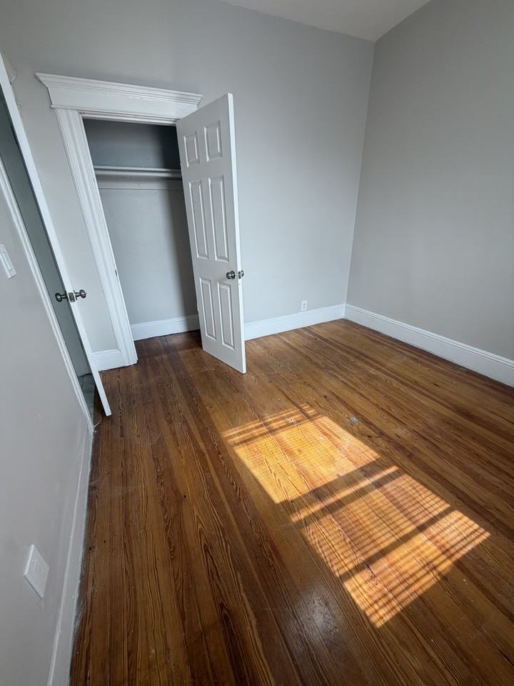 6302 Polk St #5 - Photo 4 of 9