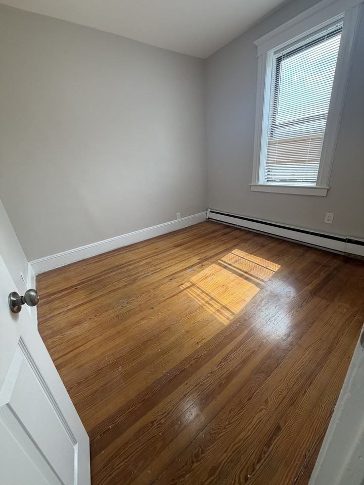 6302 Polk St #5 - Photo 5 of 9