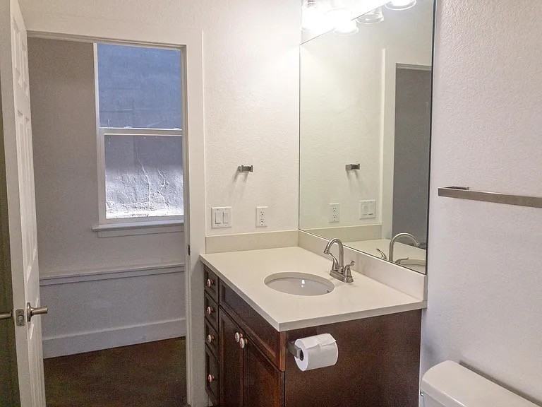 3835 N Williams St #NA - Photo 4 of 10