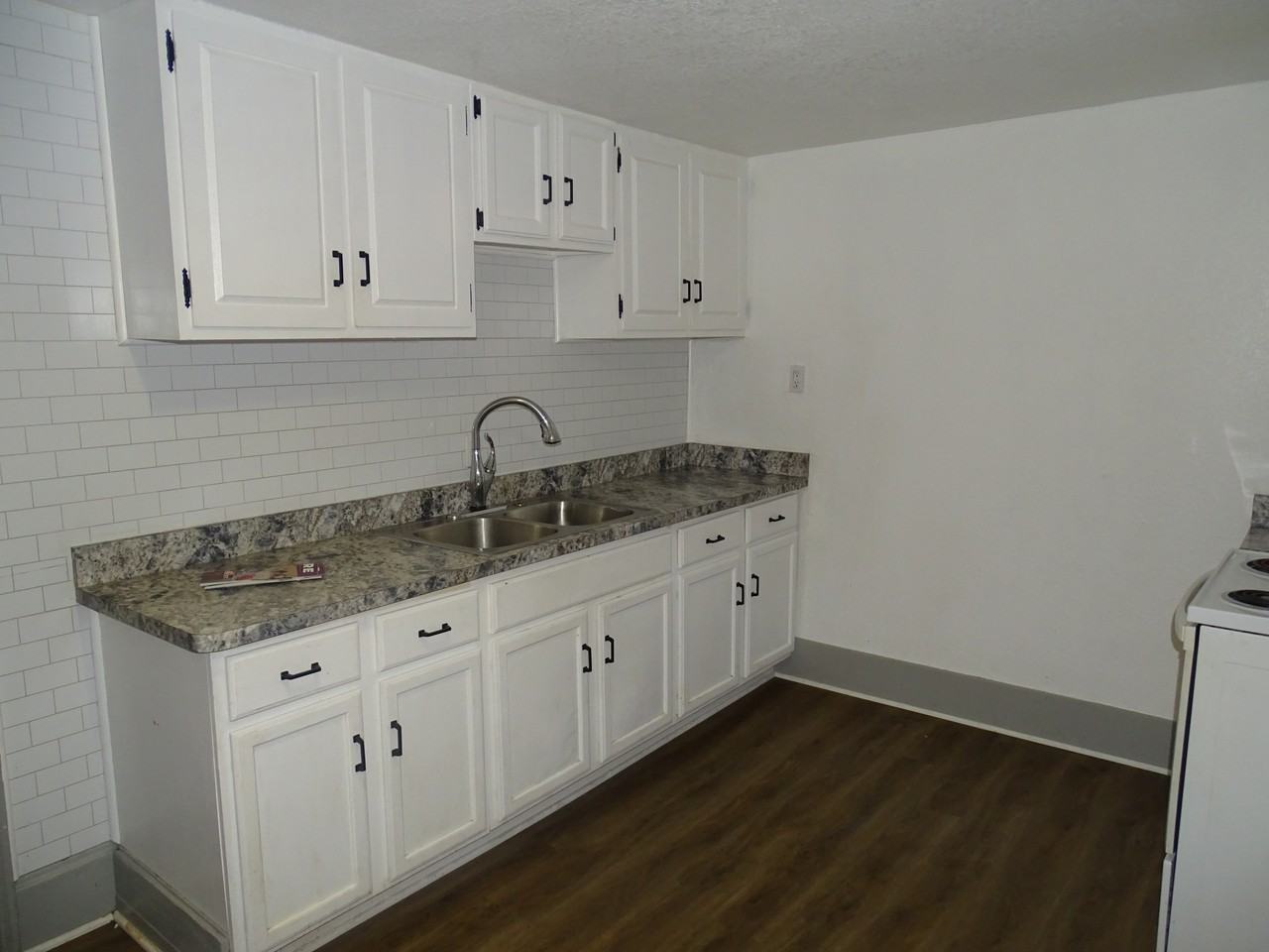 783 W Maumee St #1 - Photo 3 of 15