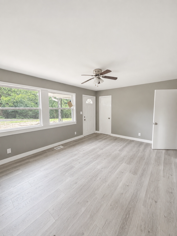 1143 Oakley Dr #NA - Photo 2 of 14