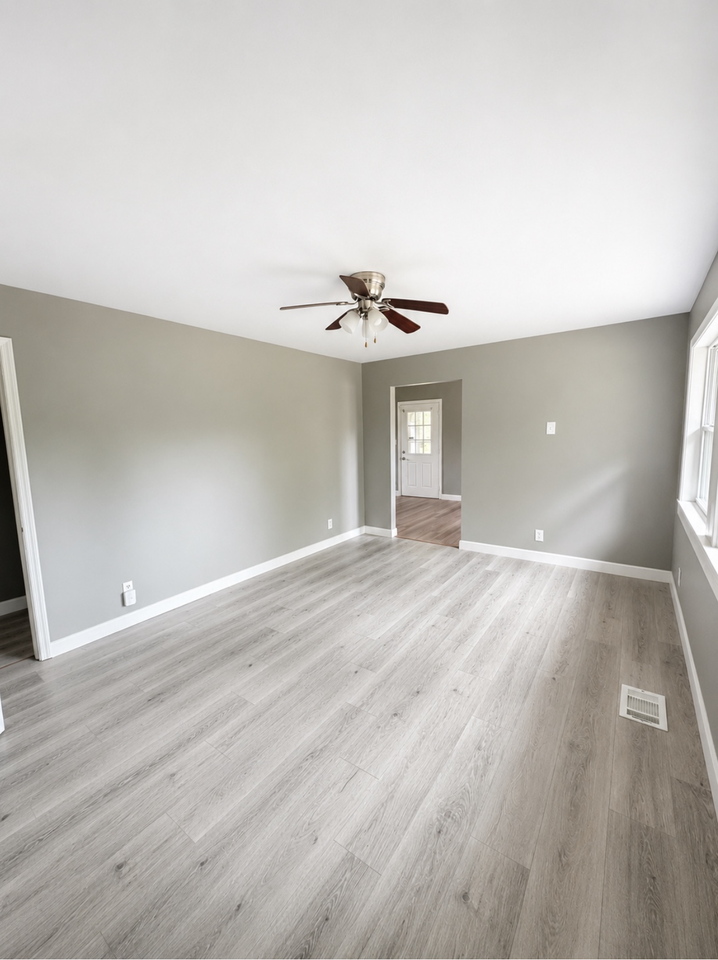 1143 Oakley Dr #NA - Photo 3 of 14